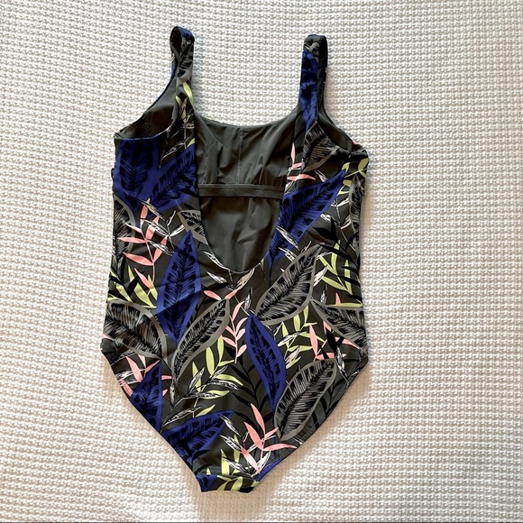 Athleta Tropical One Piece Swimsuit Size Large - Picture 5 of 12